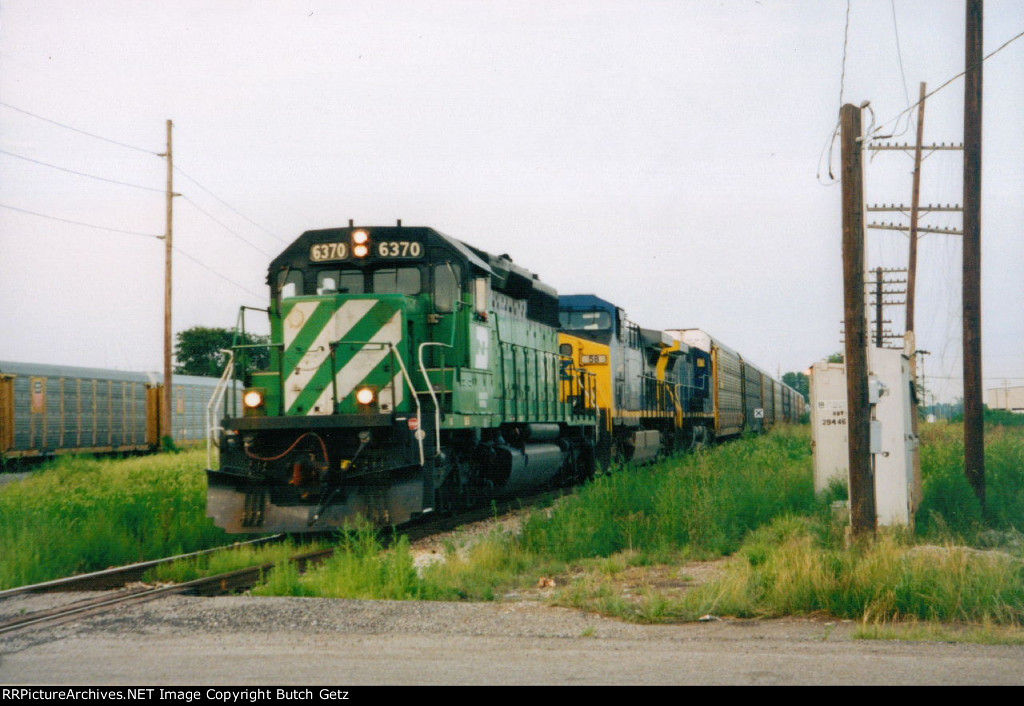 BNSF 6370 & CSX 58